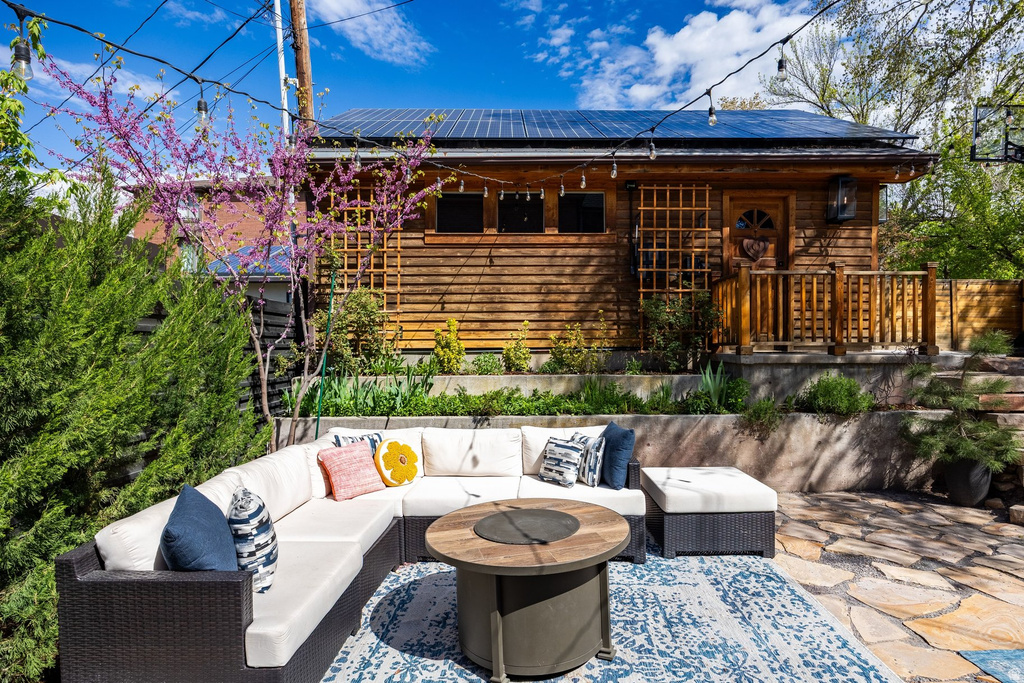 531 E 4TH AVE Salt Lake City, UT 84103