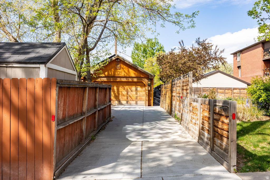 531 E 4TH AVE Salt Lake City, UT 84103