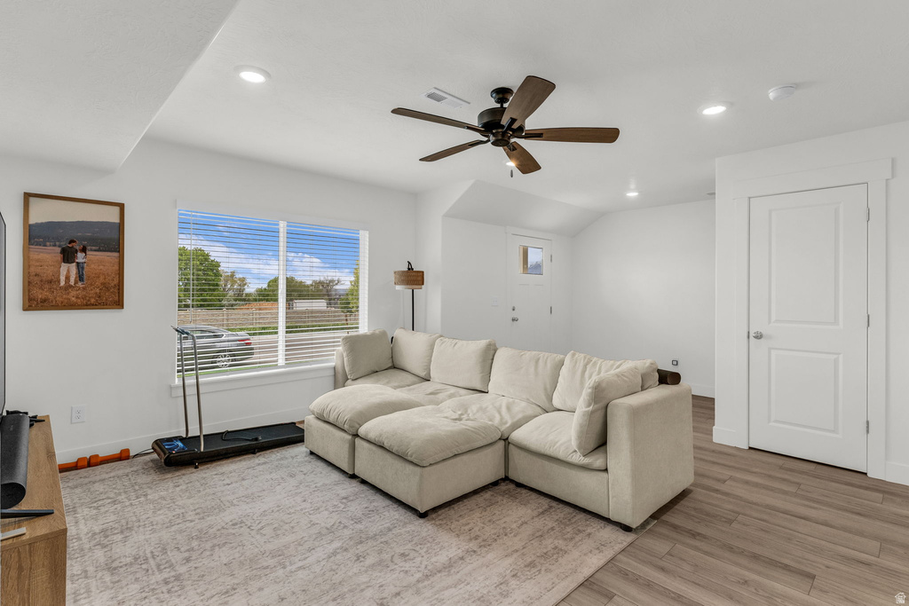 1402 N MEADOW LN Spanish Fork, UT 84660