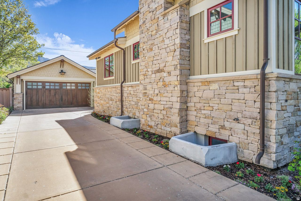 1733 S SUGARHOUSE LN Salt Lake City, UT 84108