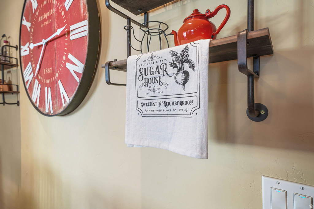 1733 S SUGARHOUSE LN Salt Lake City, UT 84108