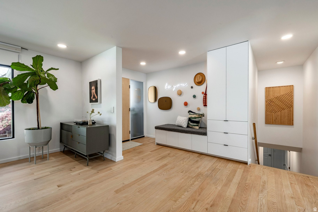 2070 E BROWNING AVE Salt Lake City, UT 84108