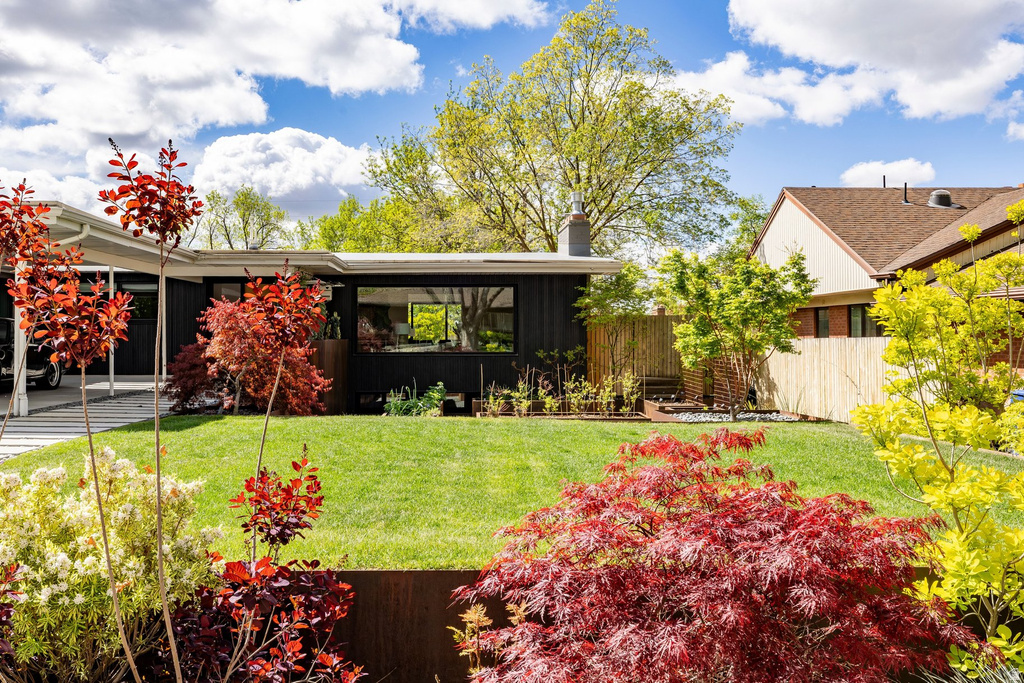 2070 E BROWNING AVE Salt Lake City, UT 84108