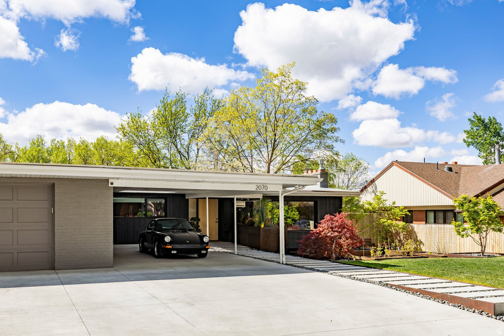 2070 E BROWNING AVE Salt Lake City, UT 84108