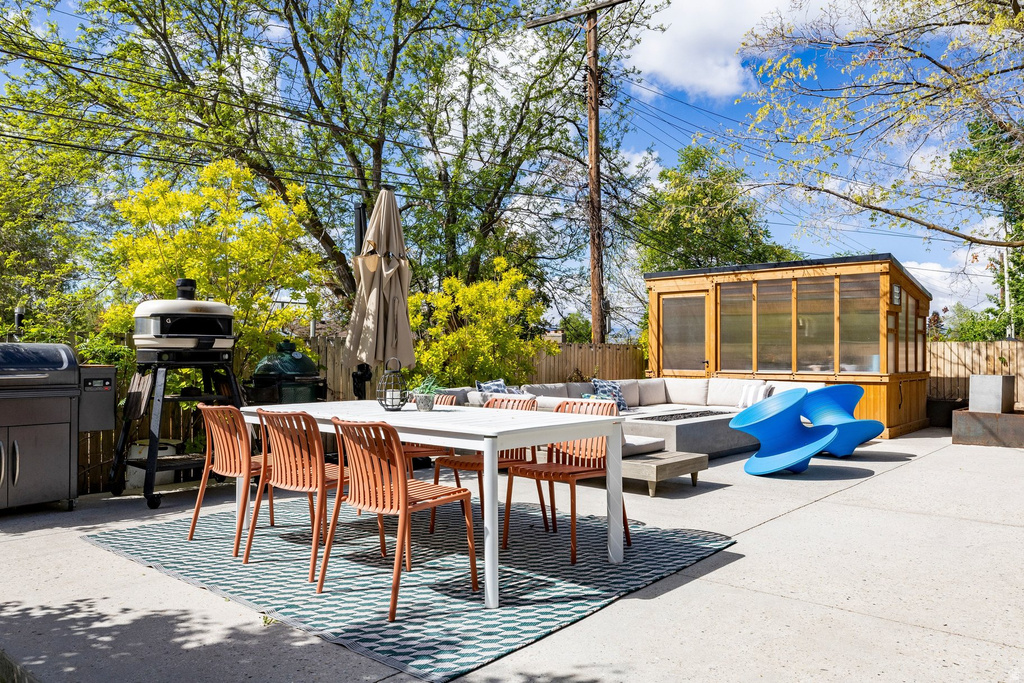 2070 E BROWNING AVE Salt Lake City, UT 84108