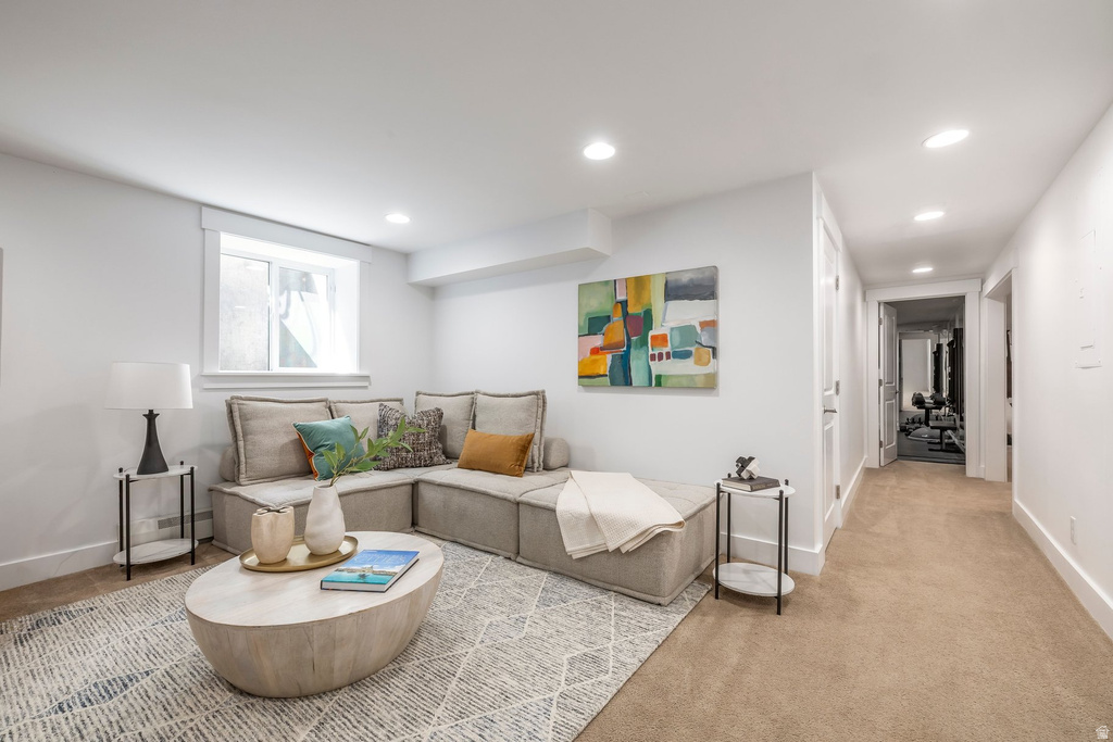 2070 E BROWNING AVE Salt Lake City, UT 84108
