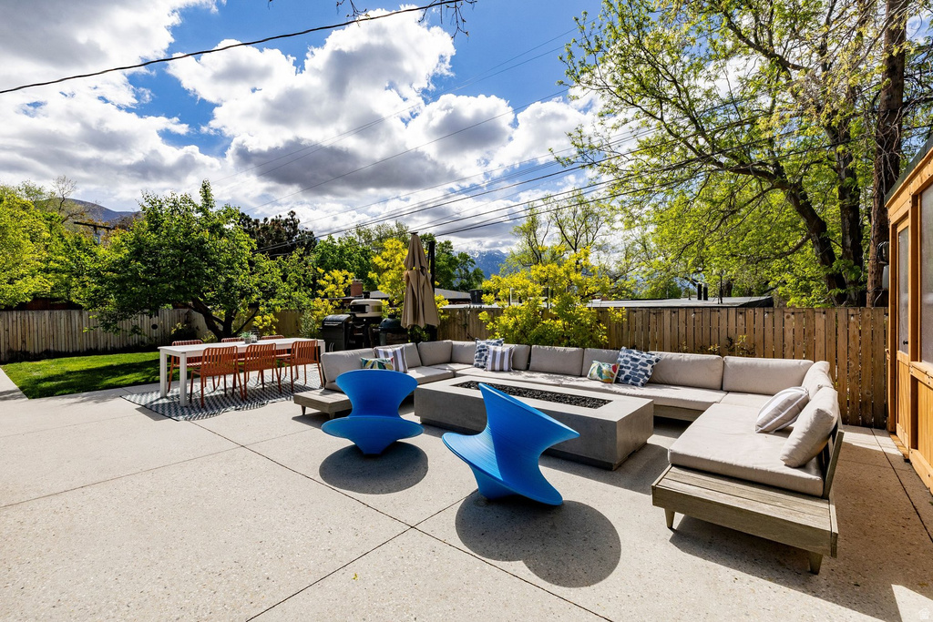 2070 E BROWNING AVE Salt Lake City, UT 84108