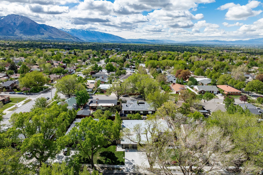 2070 E BROWNING AVE Salt Lake City, UT 84108