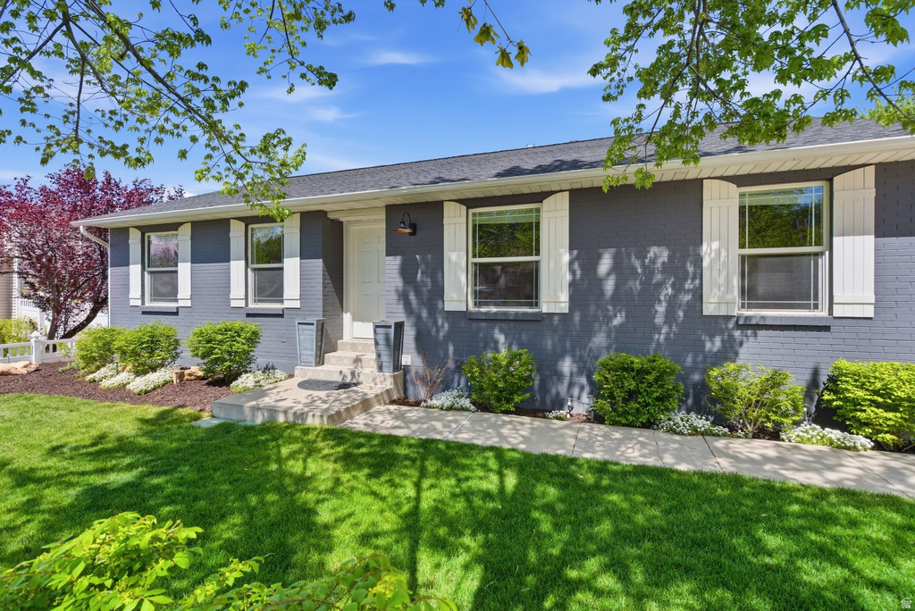 2257 E KARALEE WAY Sandy, UT 84092