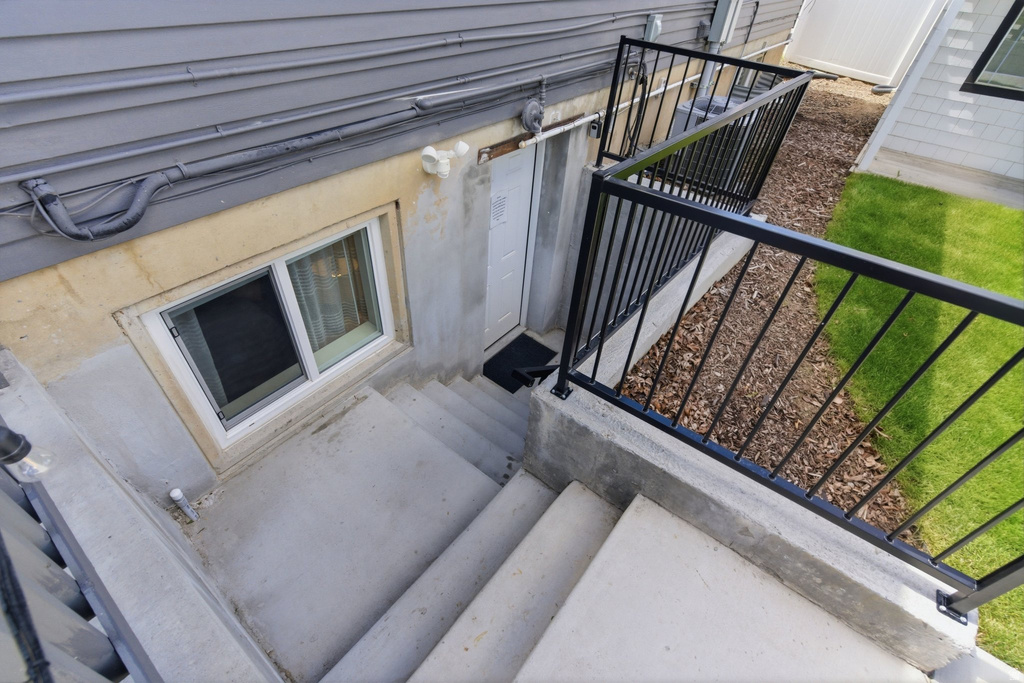 2257 E KARALEE WAY Sandy, UT 84092