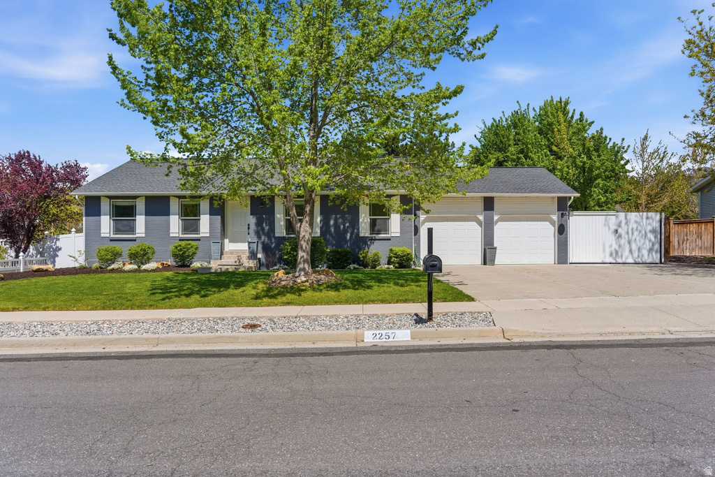 2257 E KARALEE WAY Sandy, UT 84092