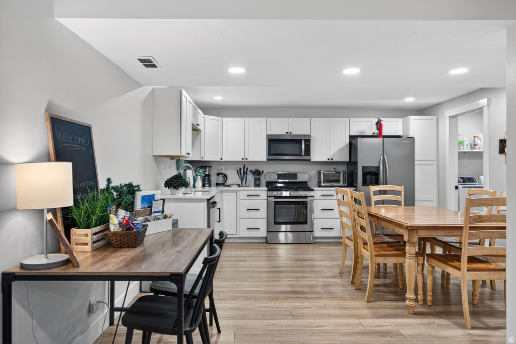 2257 E KARALEE WAY Sandy, UT 84092