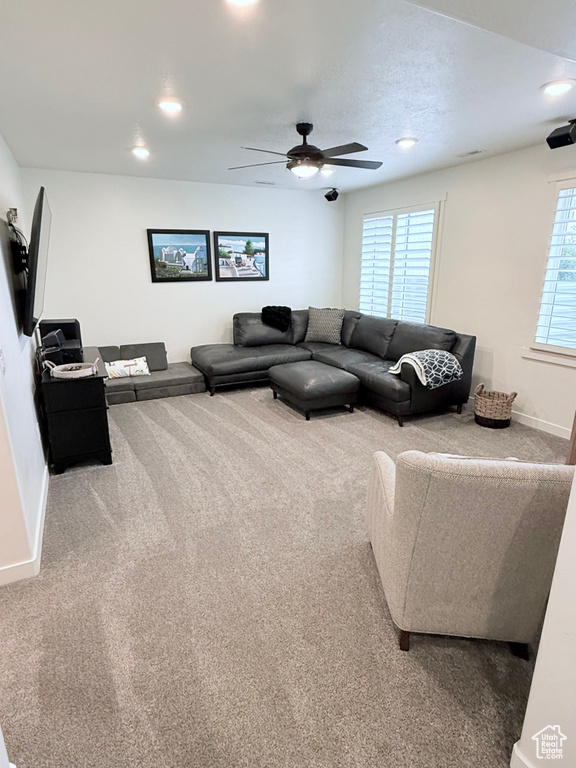 1073 BLACKSTONE DR Fruit Heights, UT 84037
