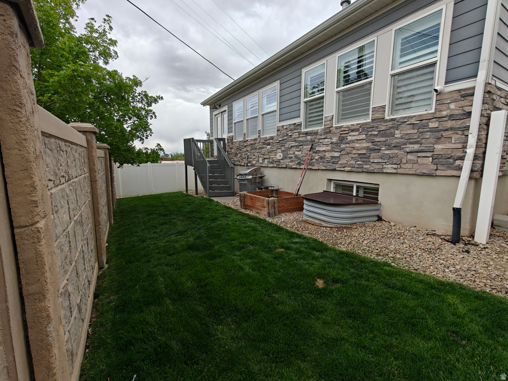 1073 BLACKSTONE DR Fruit Heights, UT 84037