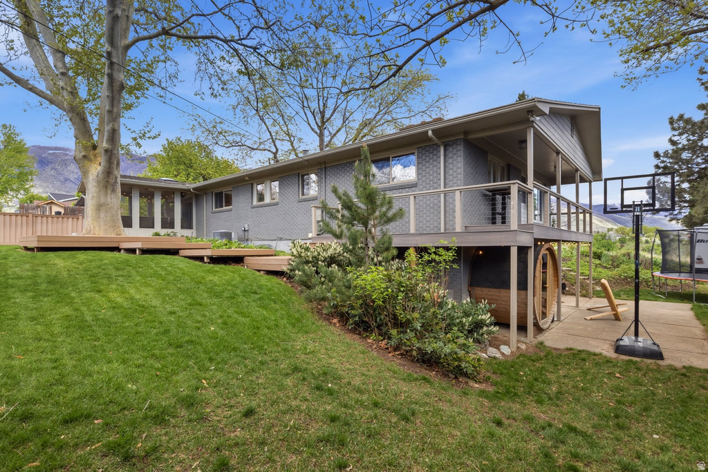 2029 E GENTILE Layton, UT 84040