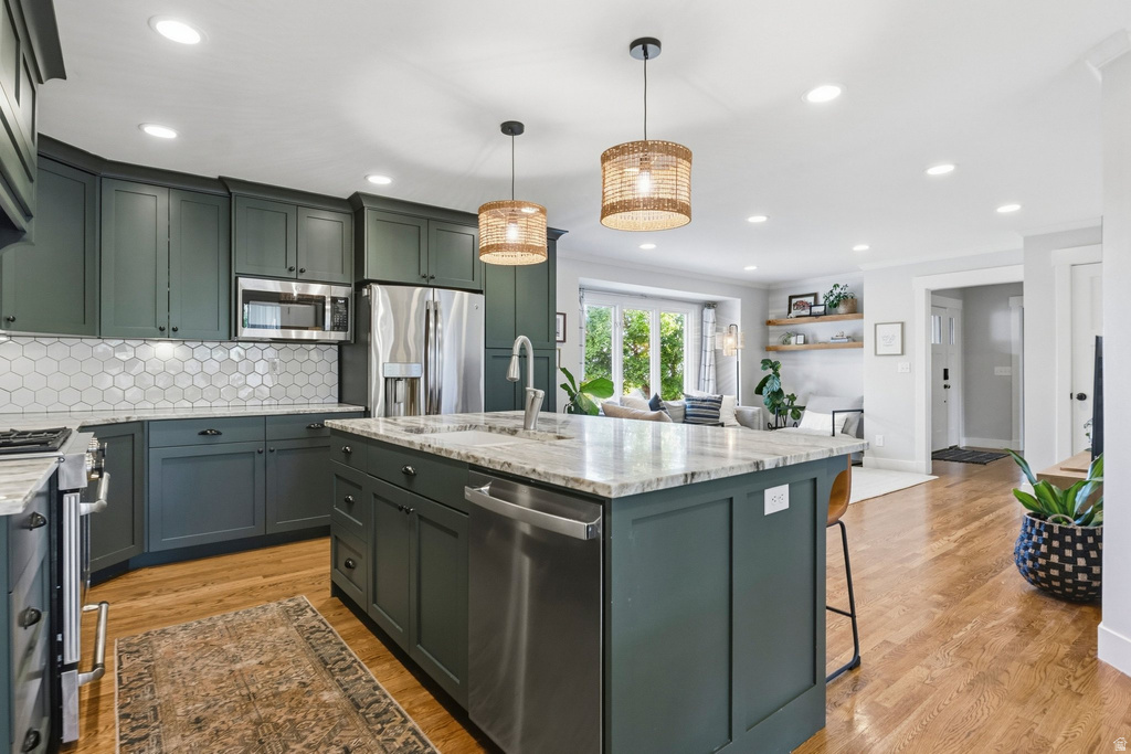 2029 E GENTILE Layton, UT 84040