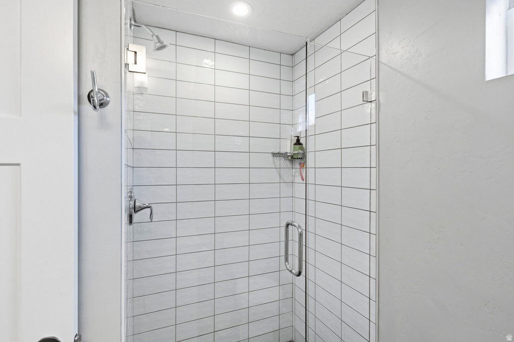 2029 E GENTILE Layton, UT 84040