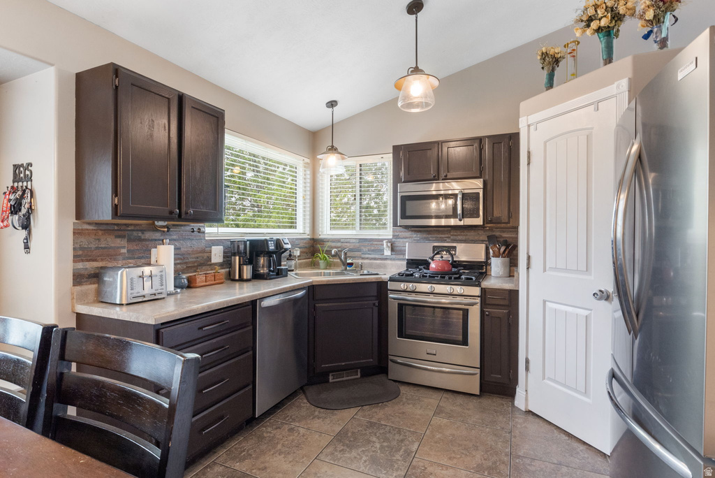 6216 W RANCHO MARTIN CIR West Valley City, UT 84128