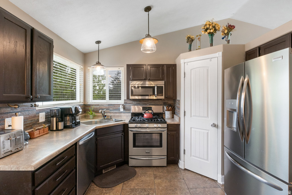 6216 W RANCHO MARTIN CIR West Valley City, UT 84128