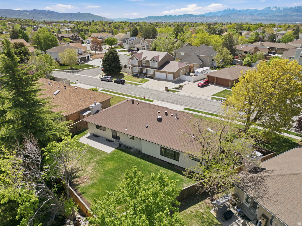 8917 S SUNRIDGE DR Sandy, UT 84093