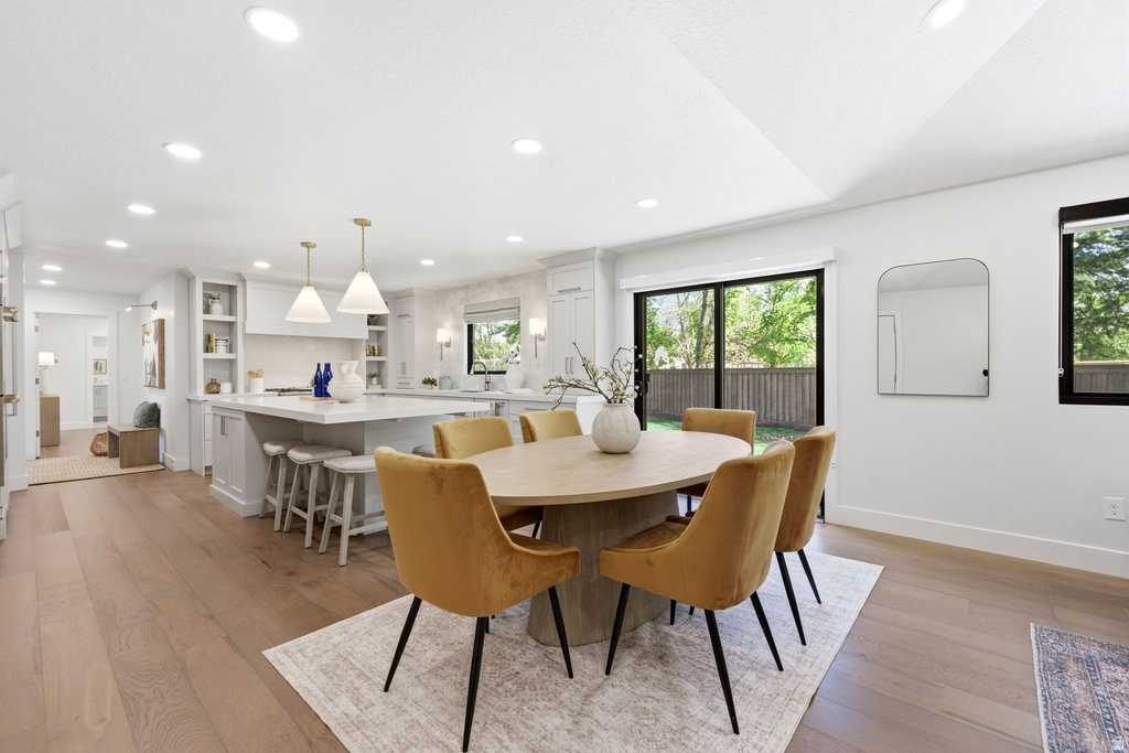 8917 S SUNRIDGE DR Sandy, UT 84093