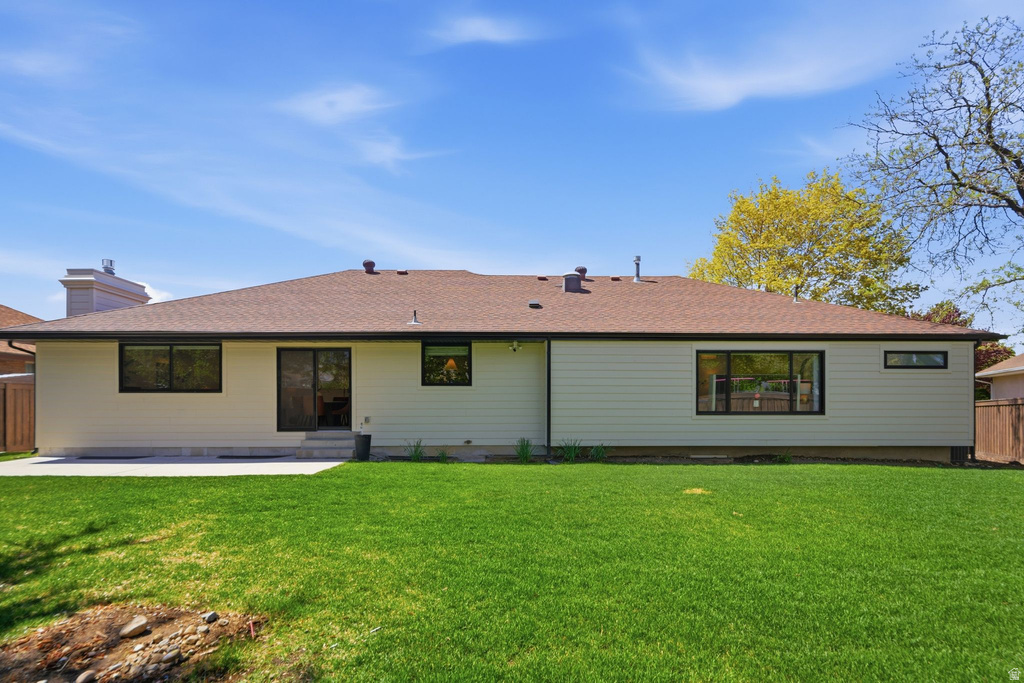 8917 S SUNRIDGE DR Sandy, UT 84093