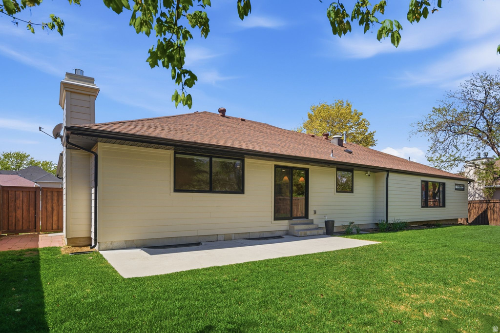 8917 S SUNRIDGE DR Sandy, UT 84093