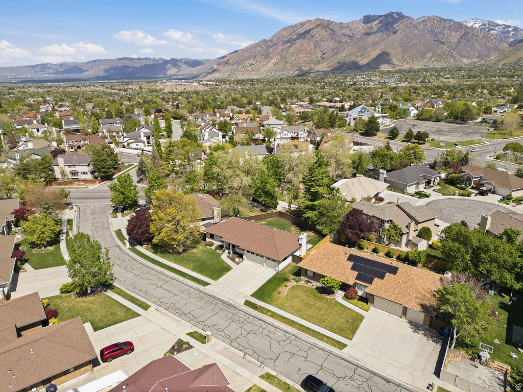 8917 S SUNRIDGE DR Sandy, UT 84093