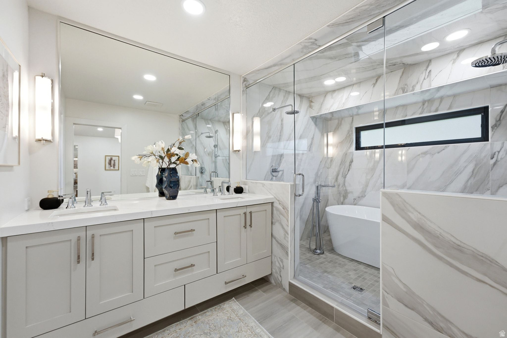 8917 S SUNRIDGE DR Sandy, UT 84093