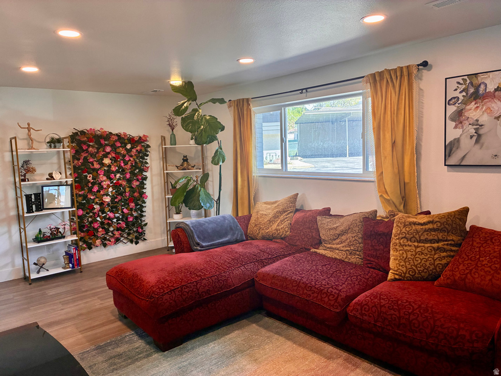 3568 S 1300 E Millcreek, UT 84106