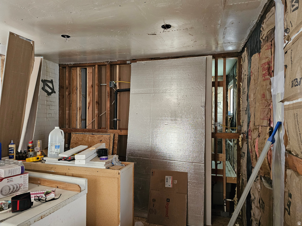 163 CARSON AVE East Carbon, UT 84520