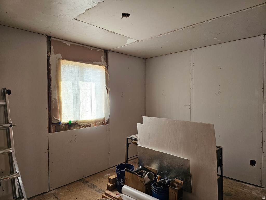 163 CARSON AVE East Carbon, UT 84520