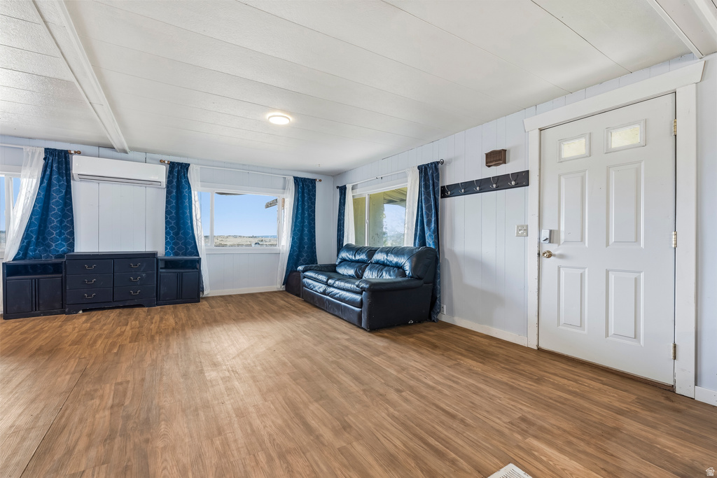 45476 S US HIGHWAY 40 Fruitland, UT 84027