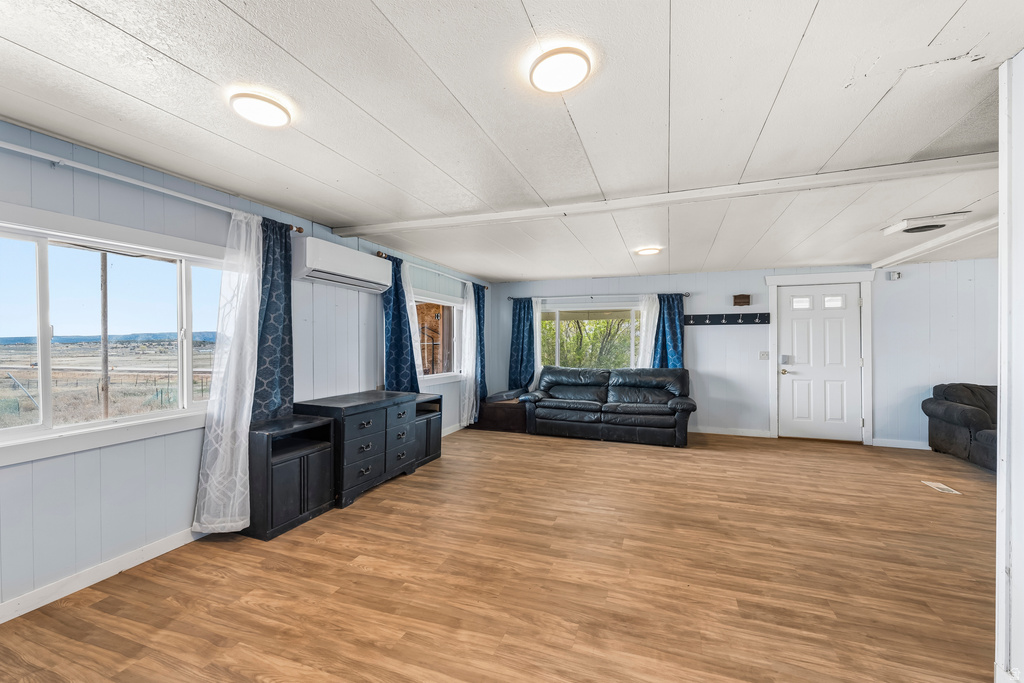 45476 S US HIGHWAY 40 Fruitland, UT 84027