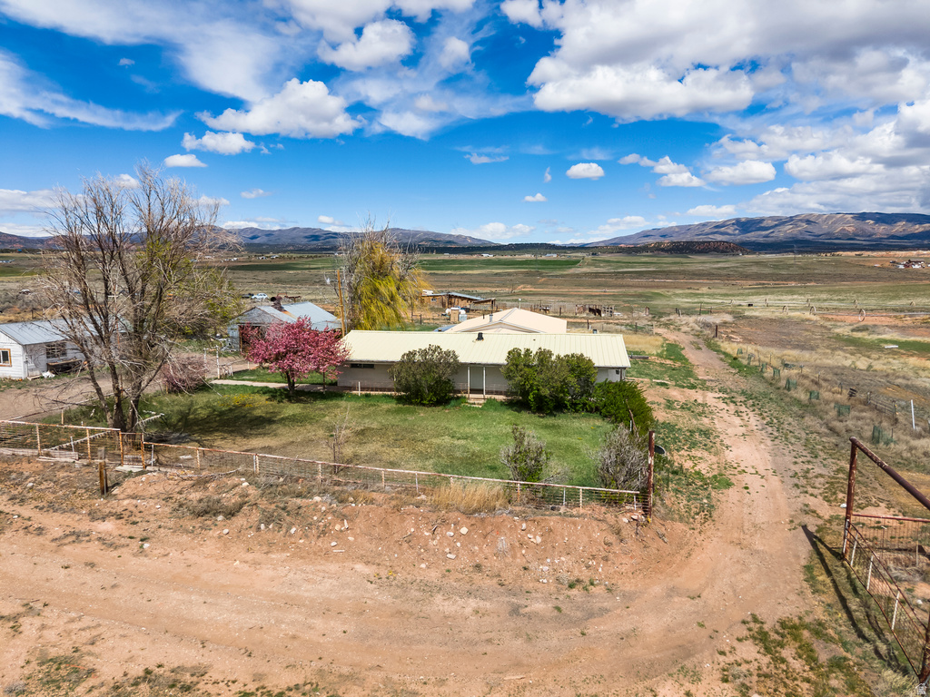 45476 S US HIGHWAY 40 Fruitland, UT 84027
