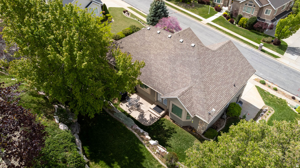 184 N WOOD HILL LN North Salt Lake, UT 84054
