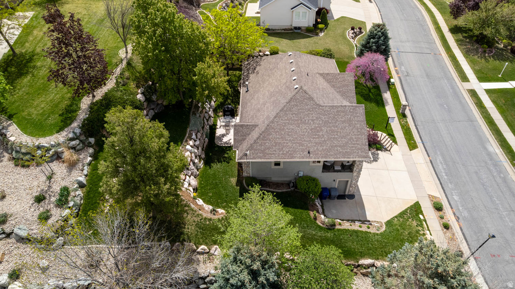 184 N WOOD HILL LN North Salt Lake, UT 84054
