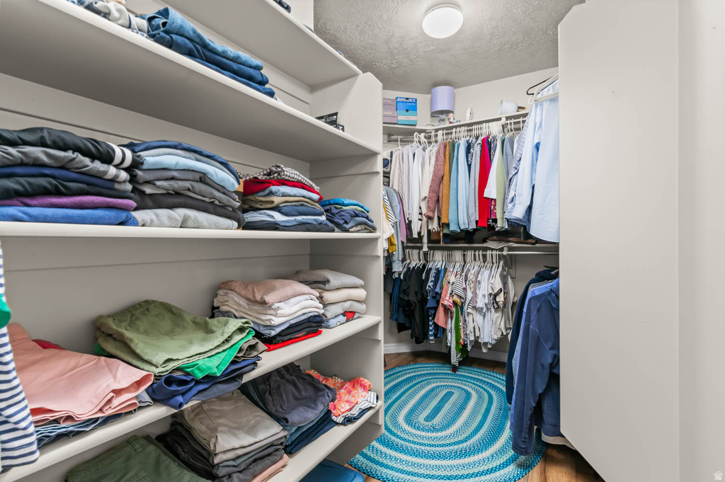 184 N WOOD HILL LN North Salt Lake, UT 84054