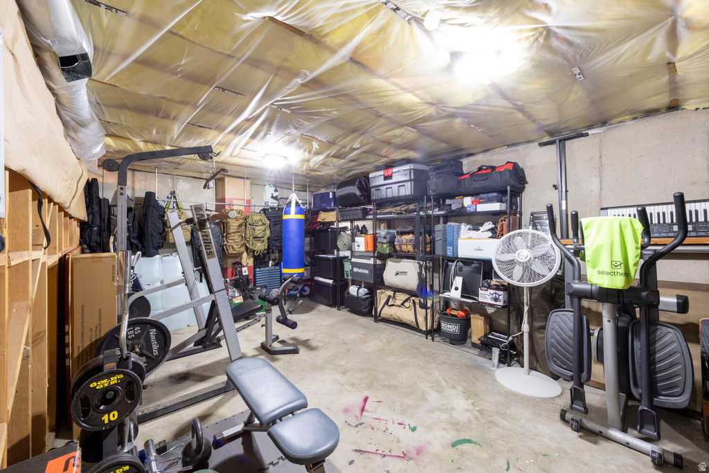 7456 SOUTHCREST CIR Midvale, UT 84047