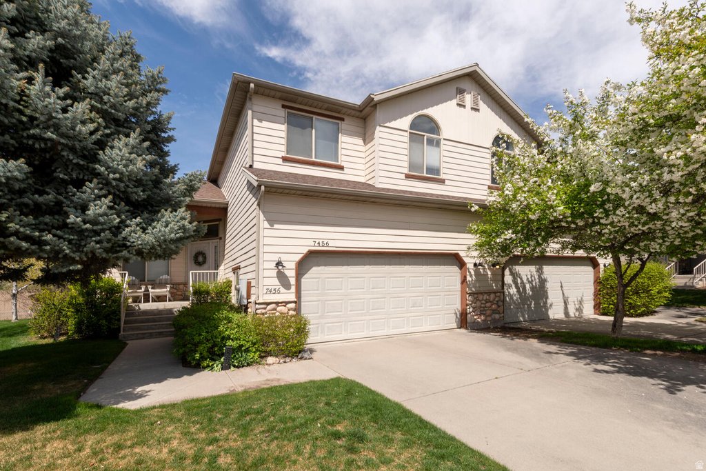 7456 SOUTHCREST CIR Midvale, UT 84047