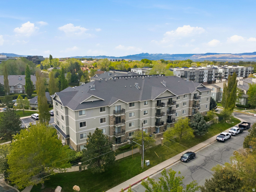 1205 E PRIVET DR #102 Cottonwood Heights, UT 84121