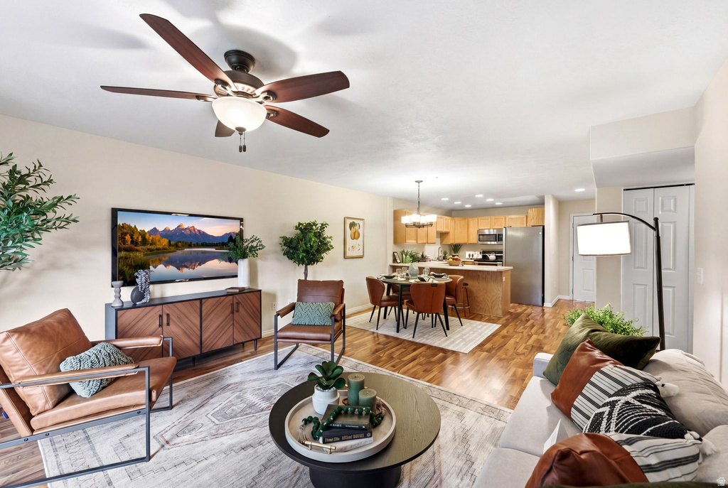 1205 E PRIVET DR #102 Cottonwood Heights, UT 84121