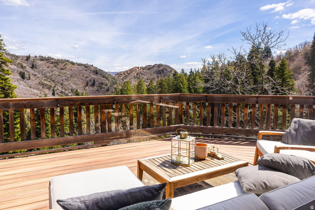 6298 E LEFTHAND FORK LN Emigration Canyon, UT 84108