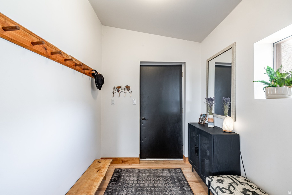 6298 E LEFTHAND FORK LN Emigration Canyon, UT 84108