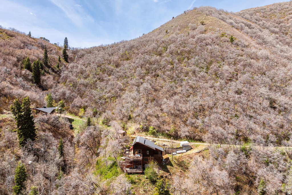 6298 E LEFTHAND FORK LN Emigration Canyon, UT 84108