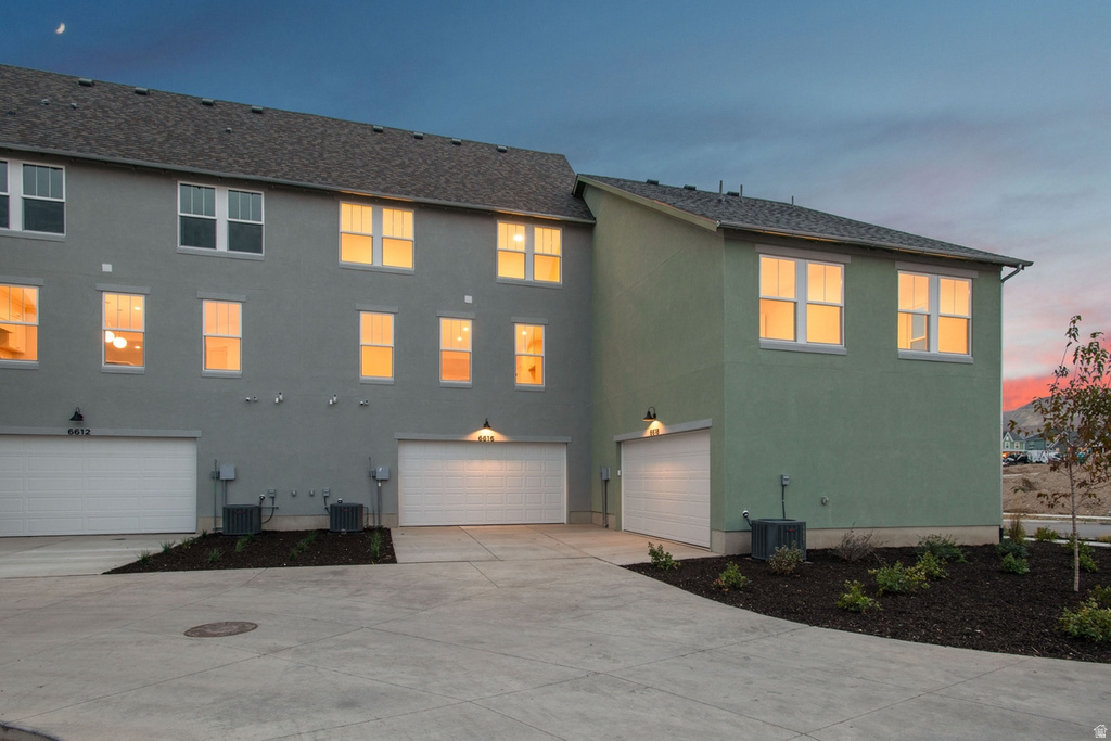 6611 W SOUTH JORDAN PKWY South Jordan, UT 84009
