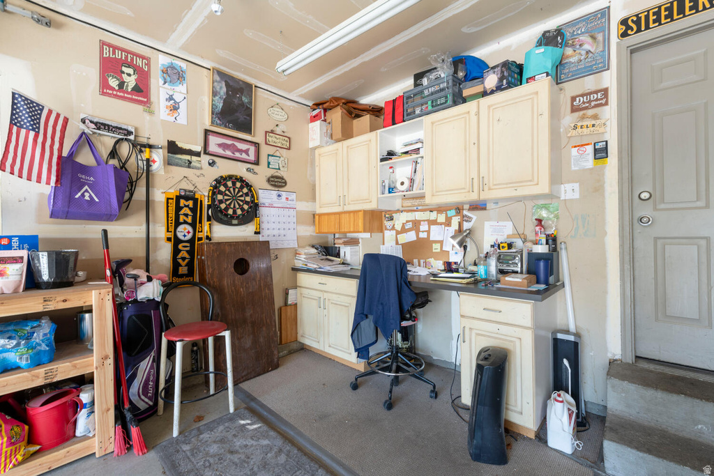 7490 SOUTHCREST CIR Midvale, UT 84047