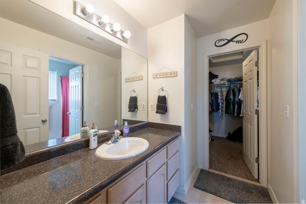 7490 SOUTHCREST CIR Midvale, UT 84047