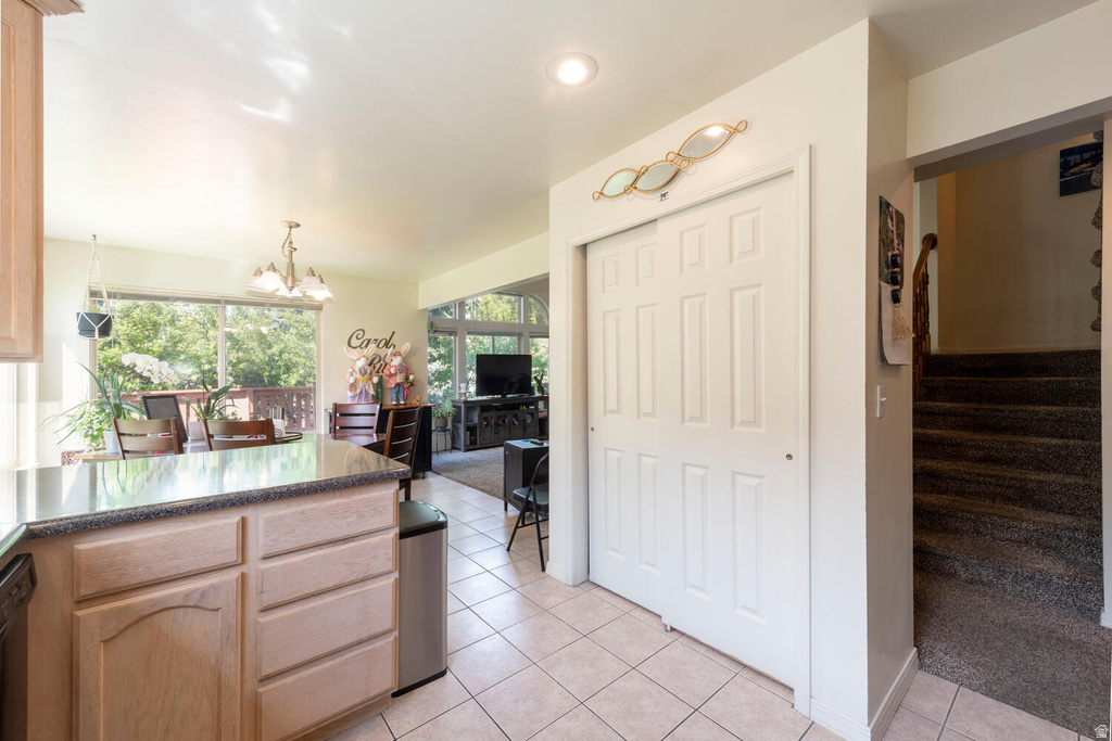 7490 SOUTHCREST CIR Midvale, UT 84047