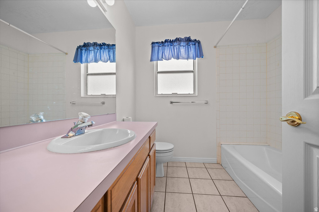 370 W 5600 S Washington Terrace, UT 84405